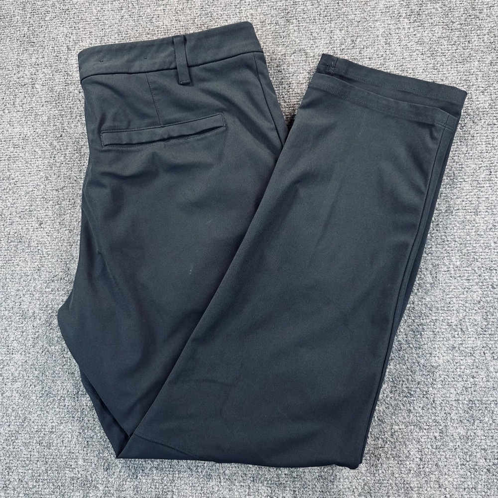 Lululemon Men's 36 Black Commission Slim-Fit Pant 30 Warpstreme Performance Walk
